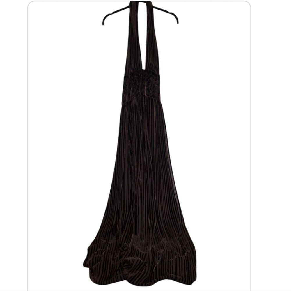 Tadashi Shoji Collection Gown in Brown Velvet Size 12
